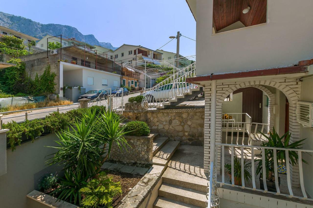 Apartment Marijana Omis Exterior photo